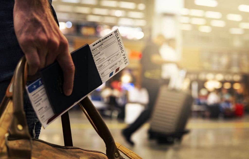 Cómo llegar a París en avión