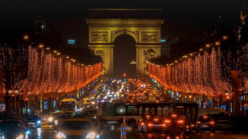 Campos Elíseos durante la Navidad en París