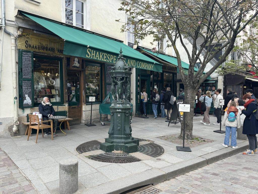 Librería Shakespeare & Company de París