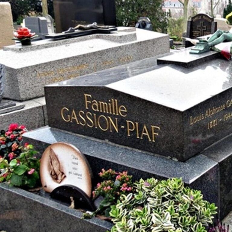 Tumba de Edith Piaf